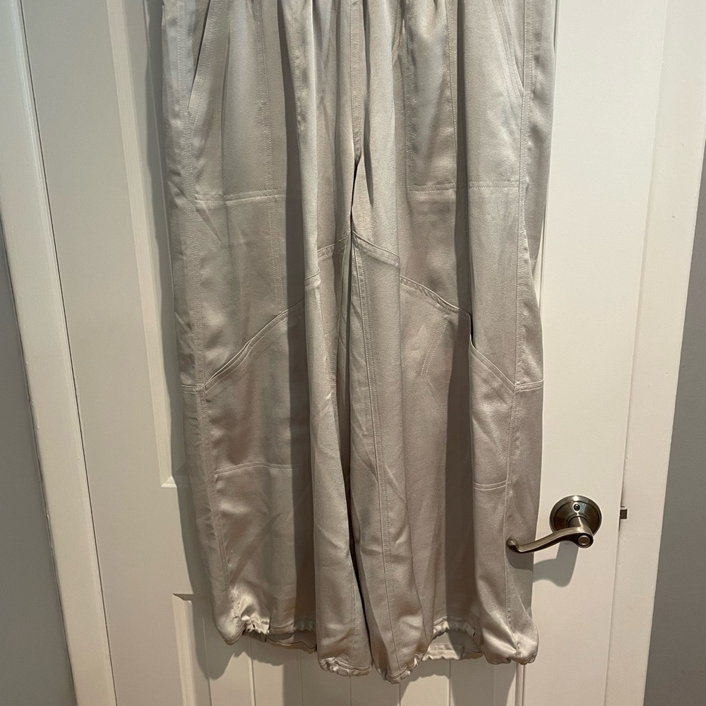 Modern Gray Wide Leg Pants with Reflective Finish